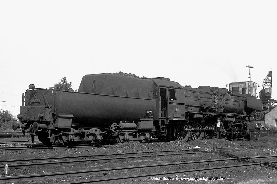 http://www.bundesbahnzeit.de/dso/50_Wannentender/b13-50_3049.jpg