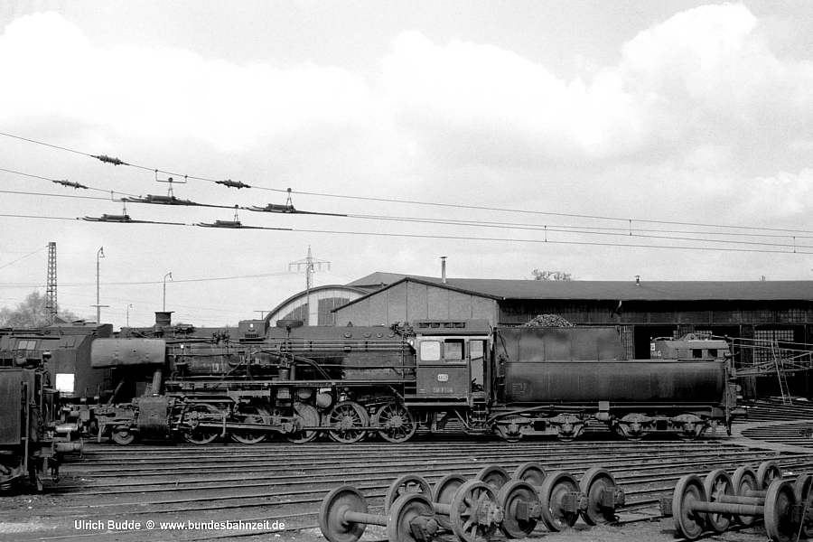 http://www.bundesbahnzeit.de/dso/50_Wannentender/b21-50_3104.jpg