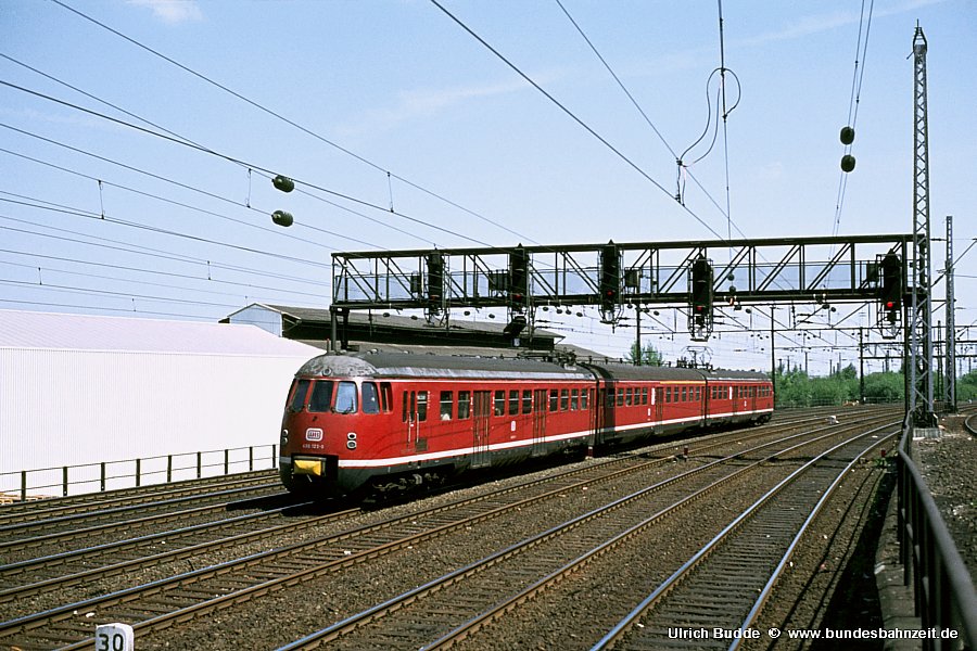http://www.bundesbahnzeit.de/galerien/ET30%20-%20der%20Ruhrgebietssprinter/jpg-Bilder/b13-430%20123.jpg
