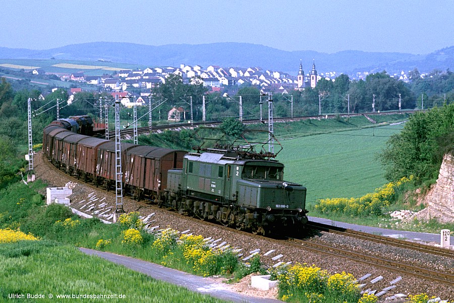 http://www.bundesbahnzeit.de/galerien/Schwaebische%20Krokodile/jpg-Bilder/b29-193%20008.jpg