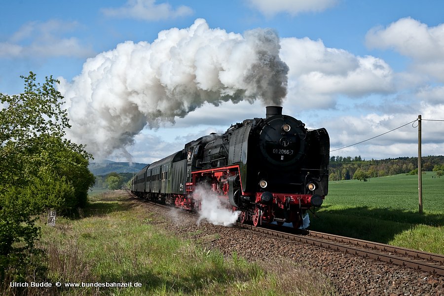 https://www.bundesbahnzeit.de/dso/Martin66/b06-01_2066.jpg?=1573638964