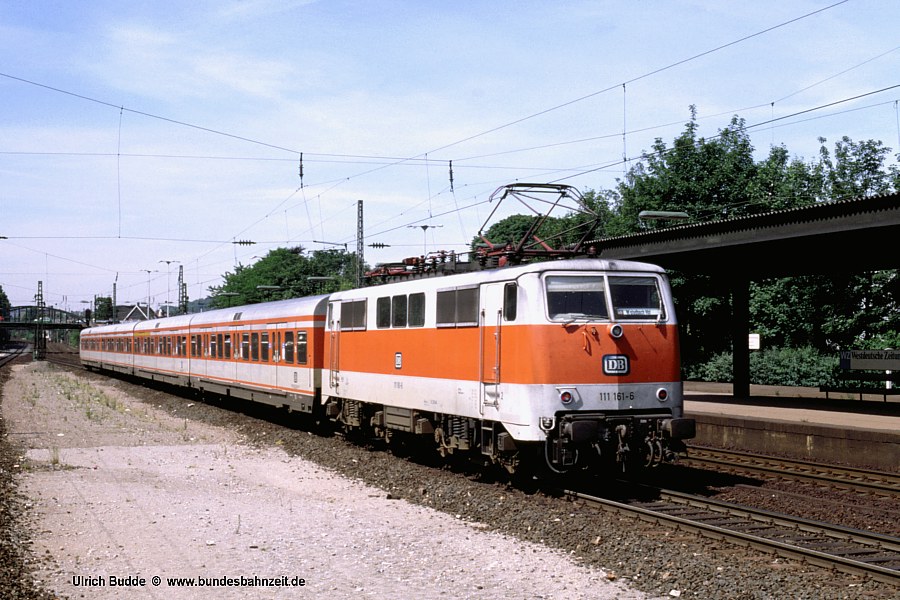 Die Bundesbahnzeit Die Stromabnehmer der BR 111